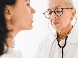 Почему врач мне не верит? Что такое медицинский газлайтинг и как с ним бороться