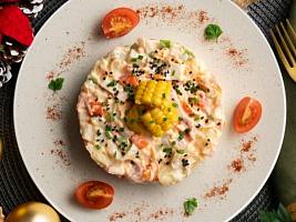 Переедание в Новый год: диетолог о том, почему это вредно и как избежать