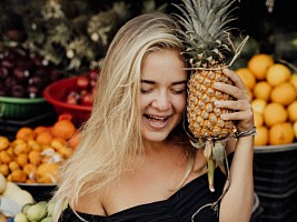 Какие фрукты полезны при менструации?