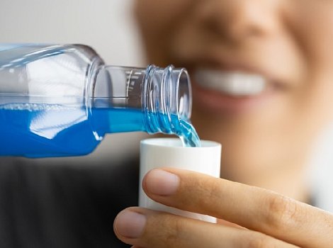 Ополаскиватели для полости рта: о каких рисках предупреждает эксперт