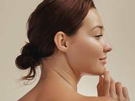 Угол молодости на лице: что это, как восстановить и сохранить?