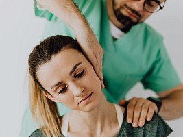 С головы до ног: остеопат рассказывает, как побороть боль в суставах С головы до ног: остеопат рассказывает, как побороть боль в суставах