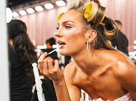 Лип-комбо, как у модели Victoria’s Secret: повторяем макияж губ от Пэт Макграт Лип-комбо, как у модели Victoria’s Secret: повторяем макияж губ от Пэт Макграт
