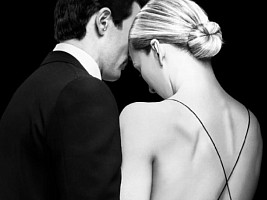 Сериал про одну из икон стиля девяностых — каким получился проект Netflix про Кэролин Бессетт-Кеннеди