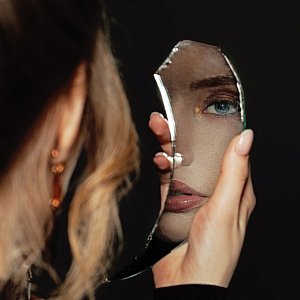 Импульсивные мысли и навязчивые идеи: как их различить и как они влияют на нашу жизнь?