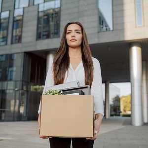 5 способов пережить увольнение без драмы