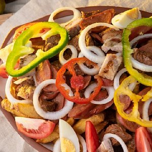 Салат с куриной грудкой: 8 простых и вкусных рецептов Салат с куриной грудкой: 8 простых и вкусных рецептов