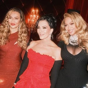 Лучшие бьюти-образы звезд с вечеринки Крис Дженнер