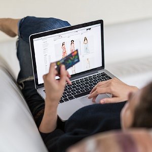Не хочу, но трачу: как тревога управляет нашим кошельком