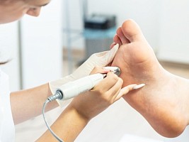 Внимание на ноги: особенности педикюра при сахарном диабете