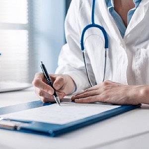 Нет пиявкам и гомеопатии: кто такой врач доказательной медицины и как он лечит Нет пиявкам и гомеопатии: кто такой врач доказательной медицины и как он лечит