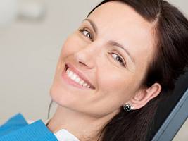Дело в улыбке: как стоматологические проблемы влияют на скорость старения лица
