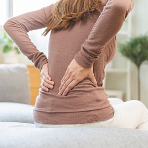 Как болят почки: 12 тревожных симптомов, которые ни с чем не спутать