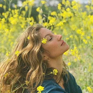 Дыхательная практика от модели Жизель Бюндхен Дыхательная практика от модели Жизель Бюндхен