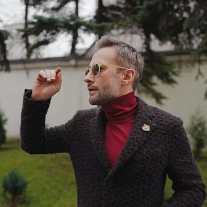 Носит на руках: Дмитрий Шепелев каждый день доказывает падчерице, что он «крутой родитель» Носит на руках: Дмитрий Шепелев каждый день доказывает падчерице, что он «крутой родитель»