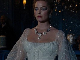 Повторяем макияж Марго Робби из фильма «Грозовой перевал»