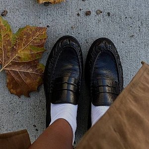 Лоферы — главная обувь начала осени: рассказываем, какую модель выбрать Лоферы — главная обувь начала осени: рассказываем, какую модель выбрать