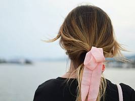 5 бьюти-привычек, из-за которых выпадают волосы