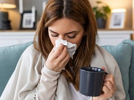 До первого чиха: 6 способов остановить простуду, если чувствуете недомогание