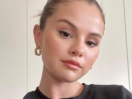 «Как раньше» не будет: Селена Гомес рассказала о необратимых изменениях фигуры из-за болезни