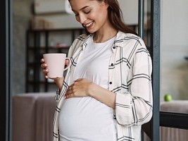 Кофе и беременность: пить или воздерживаться — разбираемся с экспертом