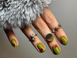 Оливковые ногти — соленый тренд на предстоящую весну