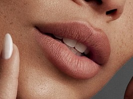 Красивые губы без филлеров: аппаратные методики и домашний уход