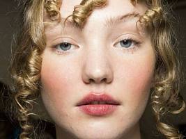 Румяна в стиле картины времен Ренессанса — новый тренд социальных сетей