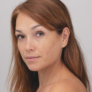 Взгляд после сорокá: как меняются веки и что можно сделать для сохранения молодости 