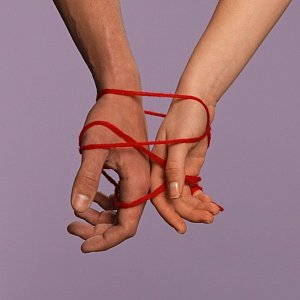 Как не потерять себя: 5 тревожных звонков, что вы в созависимых отношениях Как не потерять себя: 5 тревожных звонков, что вы в созависимых отношениях