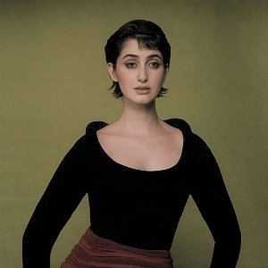 «Странная творческая девушка» — новая эстетика в социальных сетях