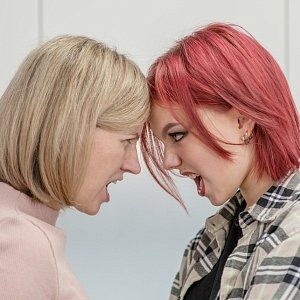 Подростковая агрессия: как выжить всем и остаться друзьями (по-настоящему) — рассказывает психолог