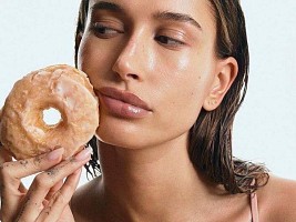 Лайфхаки красоты от Хейли Бибер: чему нас научила основательница Rhode