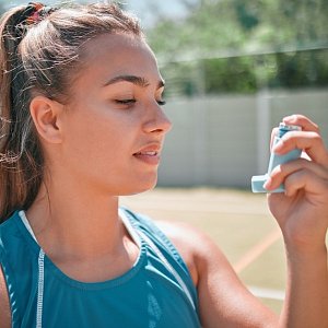 Можно ли заниматься спортом с бронхиальной астмой? Советы специалистов, дыхательные техники