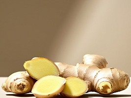 Имбирь: почему он особенно ценен в холодное время года, чем полезен и как его употреблять