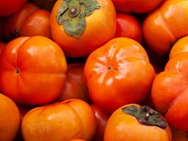 Для энергии, крепких нервов и красивой кожи: чем полезна хурма