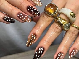 Олений принт на ногтях - новый тренд в маникюре