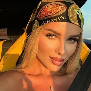 «Под глаза — сперма лосося, в шею — полимолочка»: 35-летняя Ханна раскрыла секреты красоты