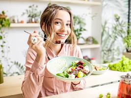 И картофель тоже! 6 продуктов, богатых гиалуроновой кислотой, которые нужно есть каждый день
