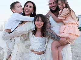 Оксана Самойлова и Джиган: почему «стремительный роман» — миф, а семейный кризис — реальность