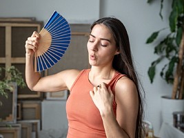 Дезодорант не спасает: 7 продуктов, из-за которых вы можете больше потеть летом