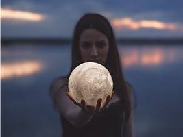 Может ли Луна повлиять на менструацию и овуляцию?