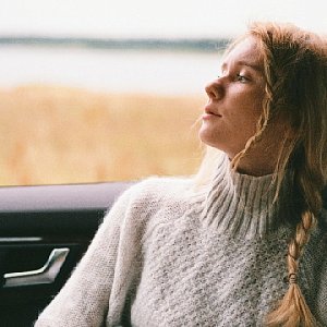 Теплые объятия: топ-10 самых уютных ароматов на осень Теплые объятия: топ-10 самых уютных ароматов на осень