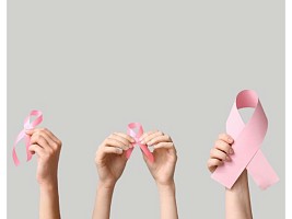 «Это год, который привел меня к себе»: истории сильных женщин, столкнувшихся с раком груди