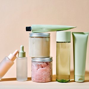 Кожа устала от косметики: как понять, что вы перестарались с домашним уходом