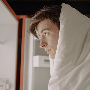 Нужно ли хранить косметику в холодильнике (и какую)? Нужно ли хранить косметику в холодильнике (и какую)?
