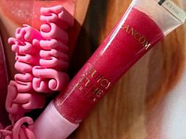 Lancôme Juicy Tubes: как культовый продукт нулевых снова стал бьюти-трендом 